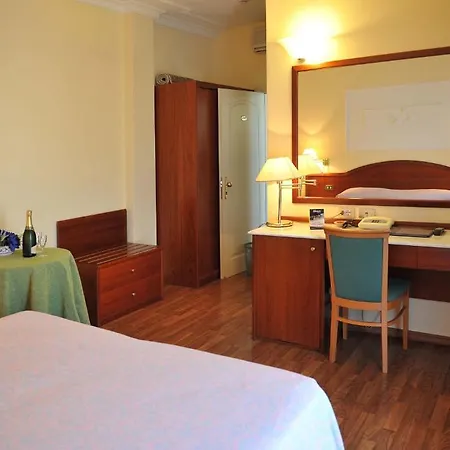 Benessere Fiorita מלון