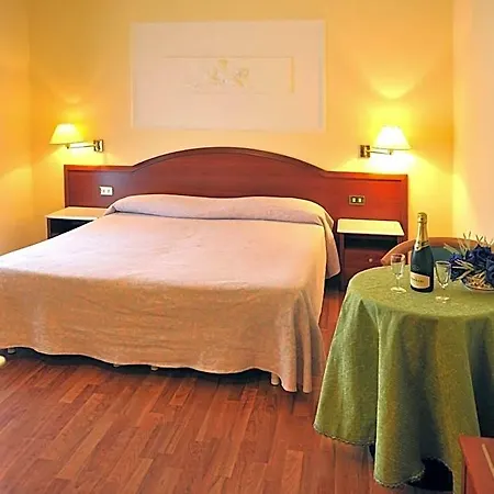 מלון Benessere Fiorita 3*