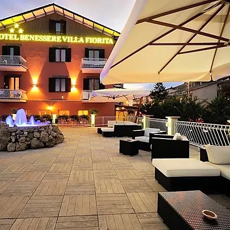 Benessere Fiorita מלון